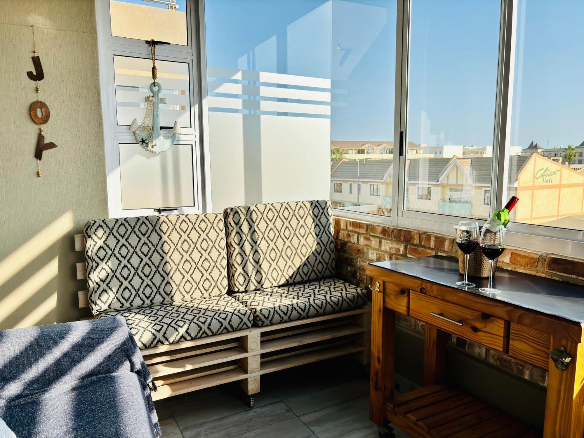 Ferienwohnung Bright & Stylish Self Catering Swakopmund Cbd Exterior foto